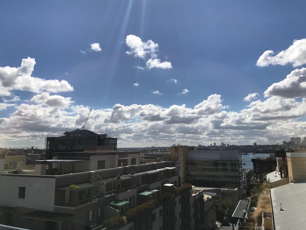 Liv Arena Apartments Darling Harbour Sydney Exterior photo