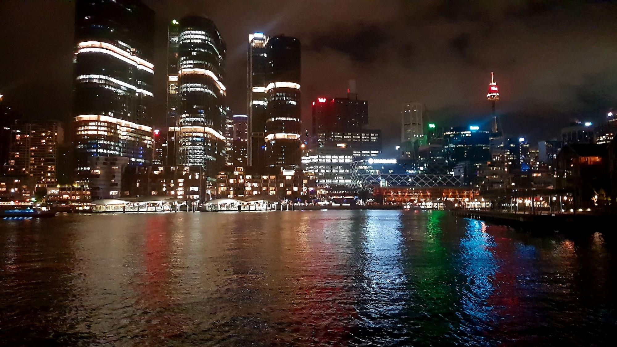 Liv Arena Apartments Darling Harbour Sydney Exterior photo