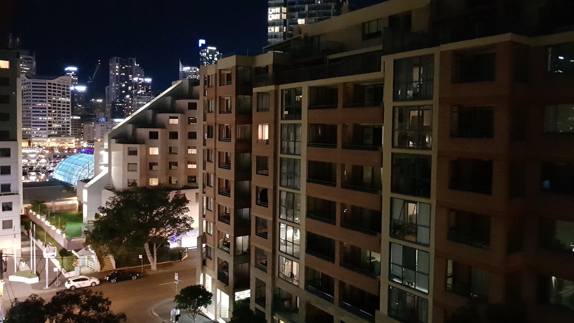 Liv Arena Apartments Darling Harbour Sydney Exterior photo